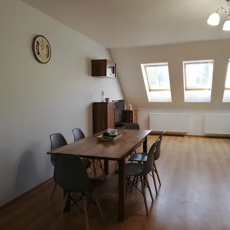 V Podkroví Appartamento Jeseník